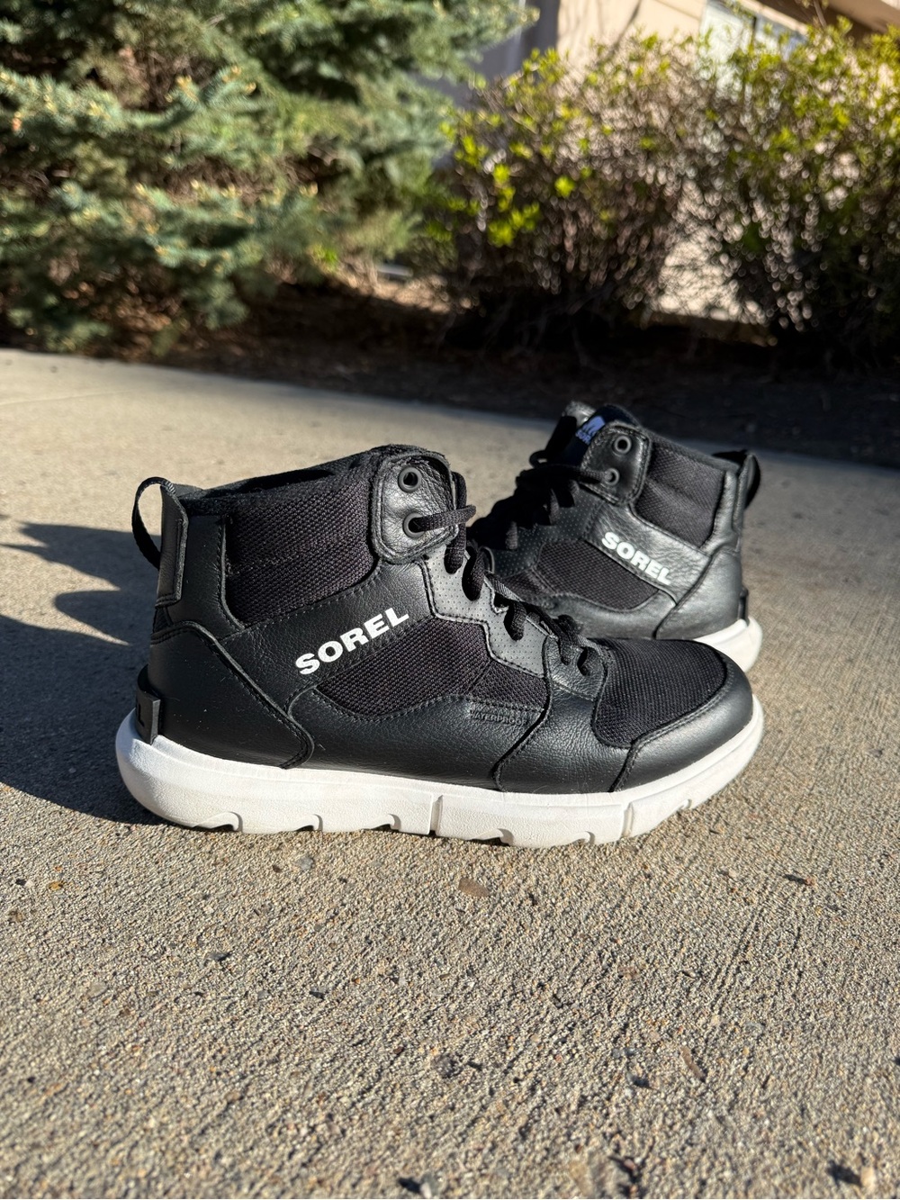 Women’s Sorel Waterproof (size 10)
